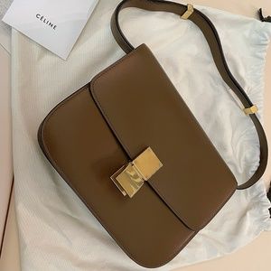 Box Calfskin Medium Classic Box Flap Bag Camel